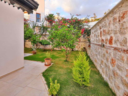  gece  -  Kasım
  | Kalkan’da Deniz Manzaralı Lüks Villa, Merkezi Konumda Rüya Tatil